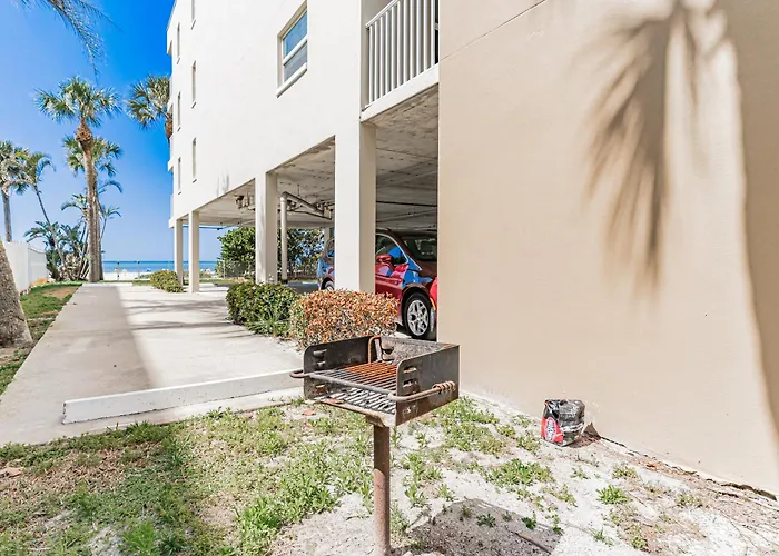 Hamilton House 102 * Clearwater Beach